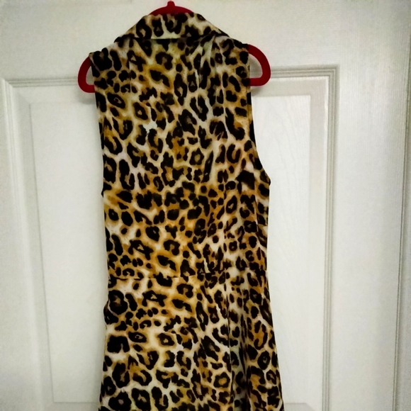 Wrap dress - Picture 1 of 4